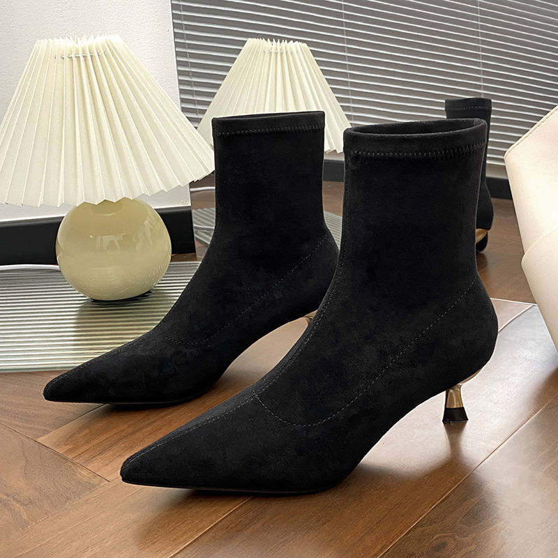 Kitten heel suede stretch skinny boots 1
